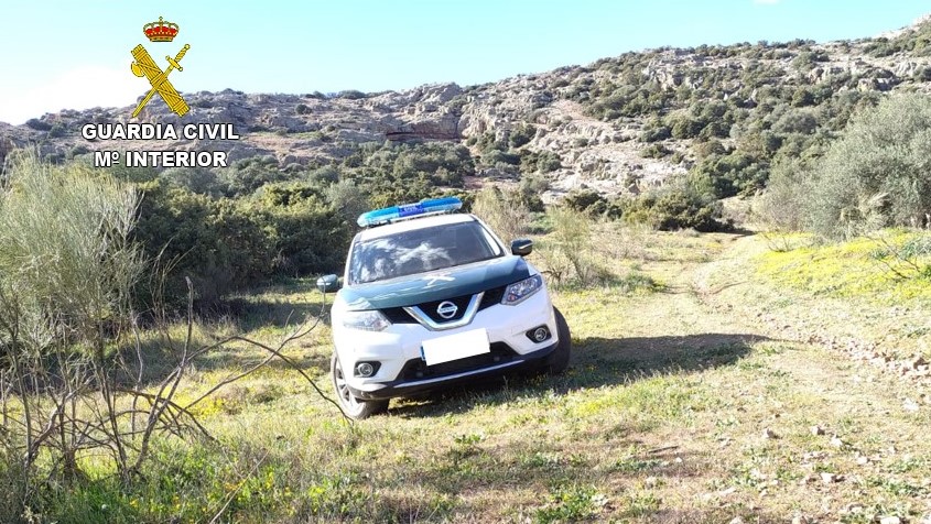 vehiculo guardia civil Diapositiva1