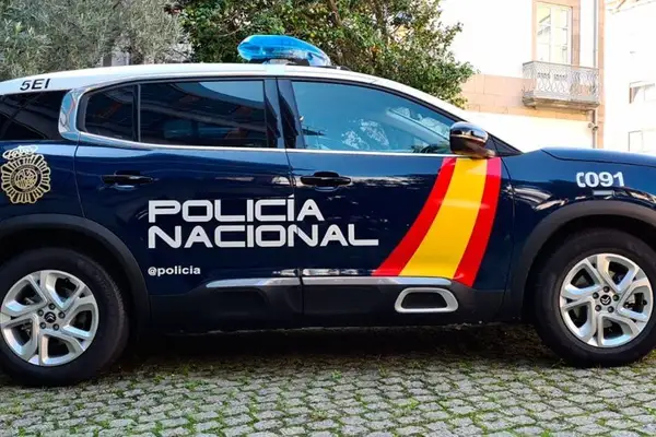 vehiculo policia 2