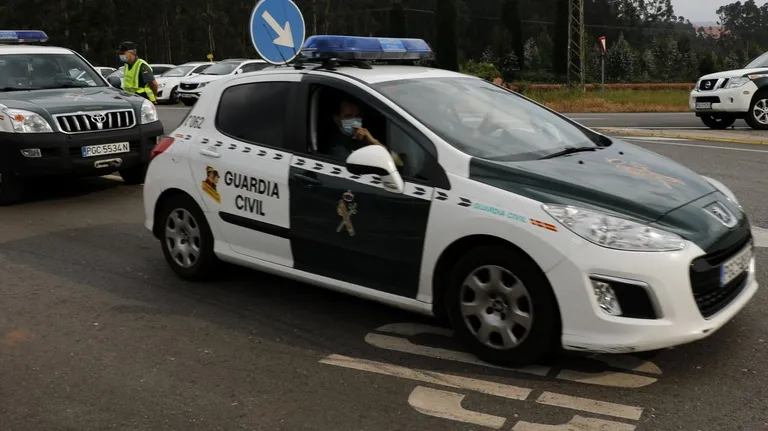 vehiculos guardia civilcontrol