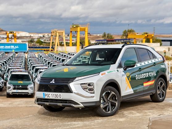 vehículo enchufable guardia civil