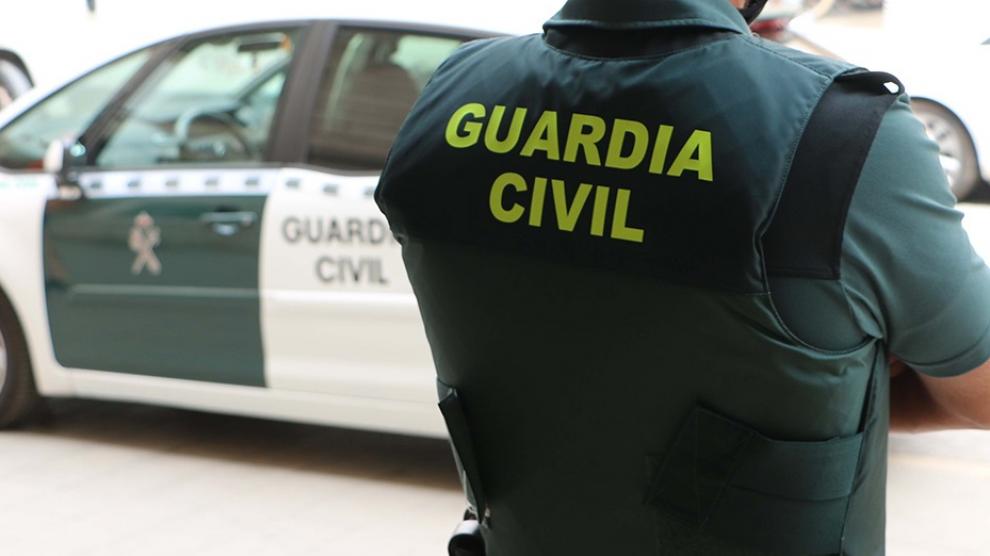 la guardia civil despliega un operativo contra la venta ilegal de arte sacro en pontevedra