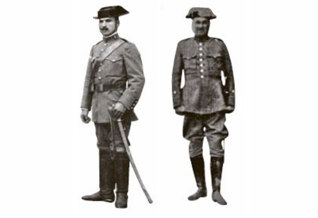 uniforme gris verdoso