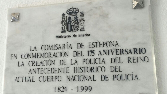 Placa Policia Reino Comisaria Estepona