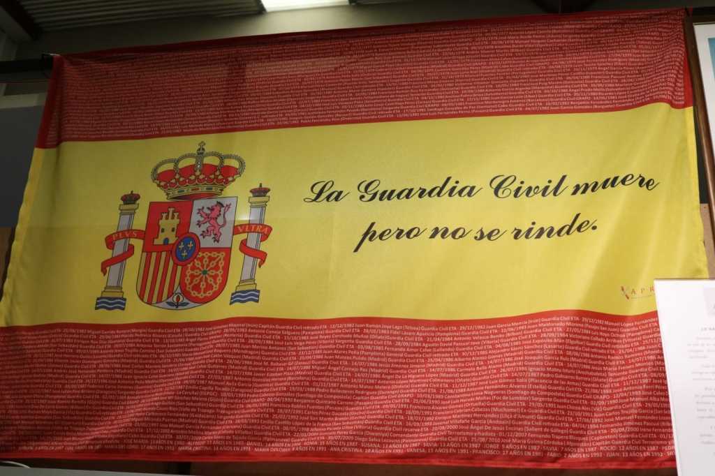 la bandera de nuestros heroes