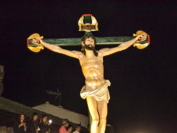 02-procesion-cristo-de-la-expiracion-villaescusa-saliendo-91