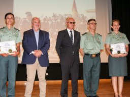 07-actocentral-PremioExcelenciaProfesional-AliciaVicente-VeronicaGuillen