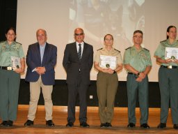 07-actocentral-PremioExcelenciaProfesional-RebecaMaestre-IsabelRuiz-TeresaMiras